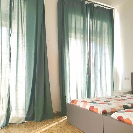 Sunny Malaga Centre Flats, 2 Options, With Balcony Or Terrace Málaga Exterior foto