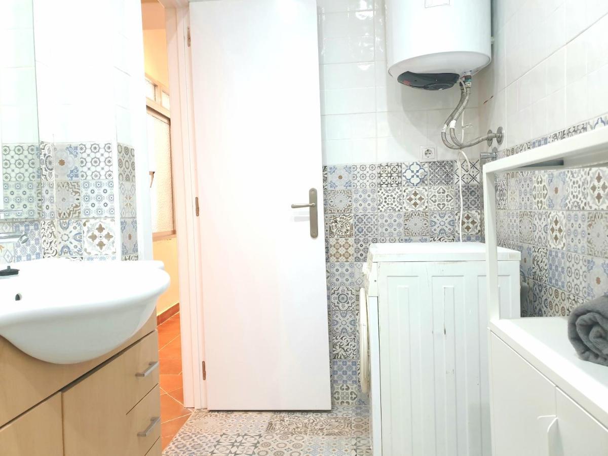 Sunny Malaga Centre Flats, 2 Options, With Balcony Or Terrace Málaga Exterior foto