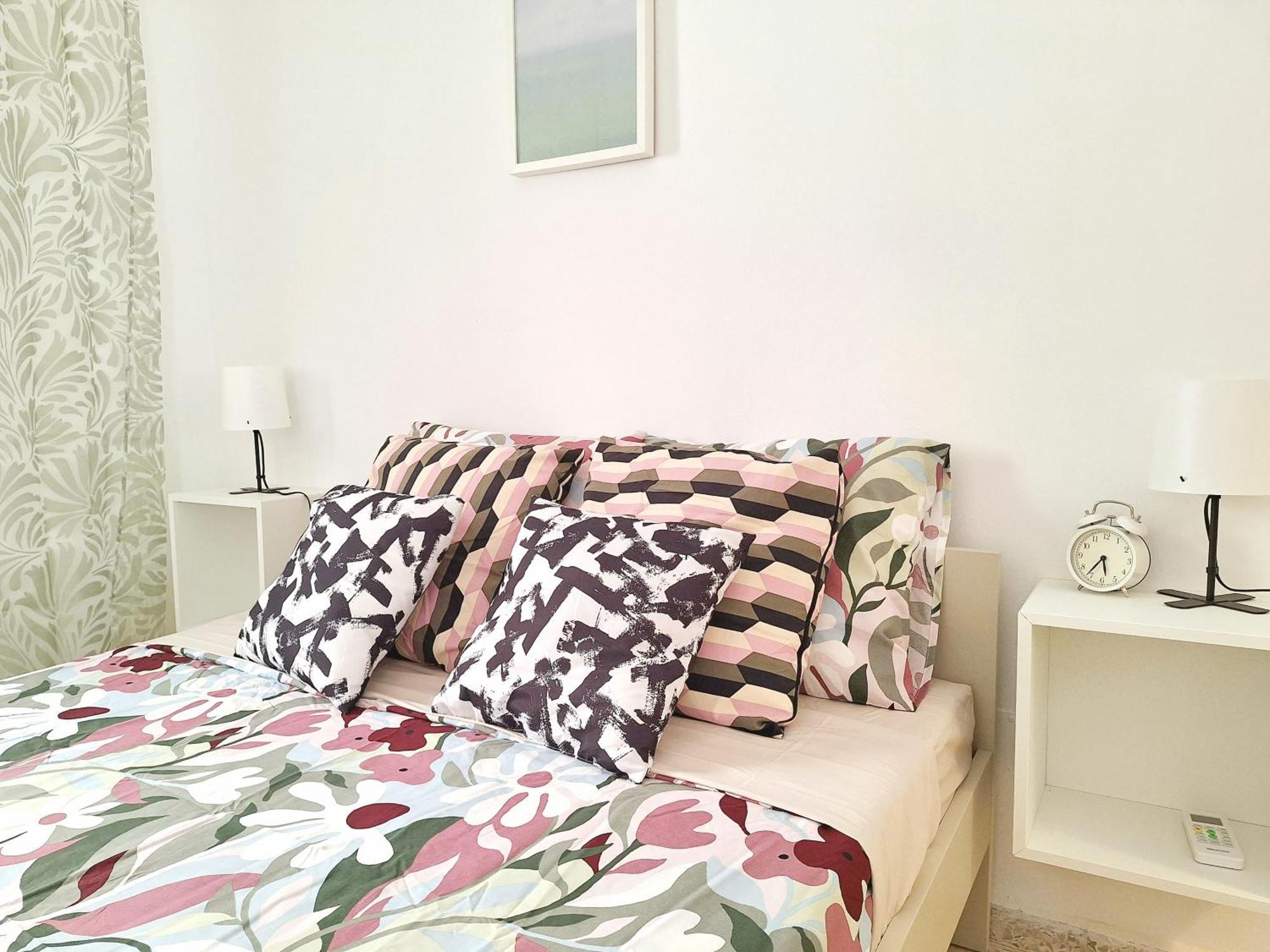 Sunny Malaga Centre Flats, 2 Options, With Balcony Or Terrace Málaga Exterior foto