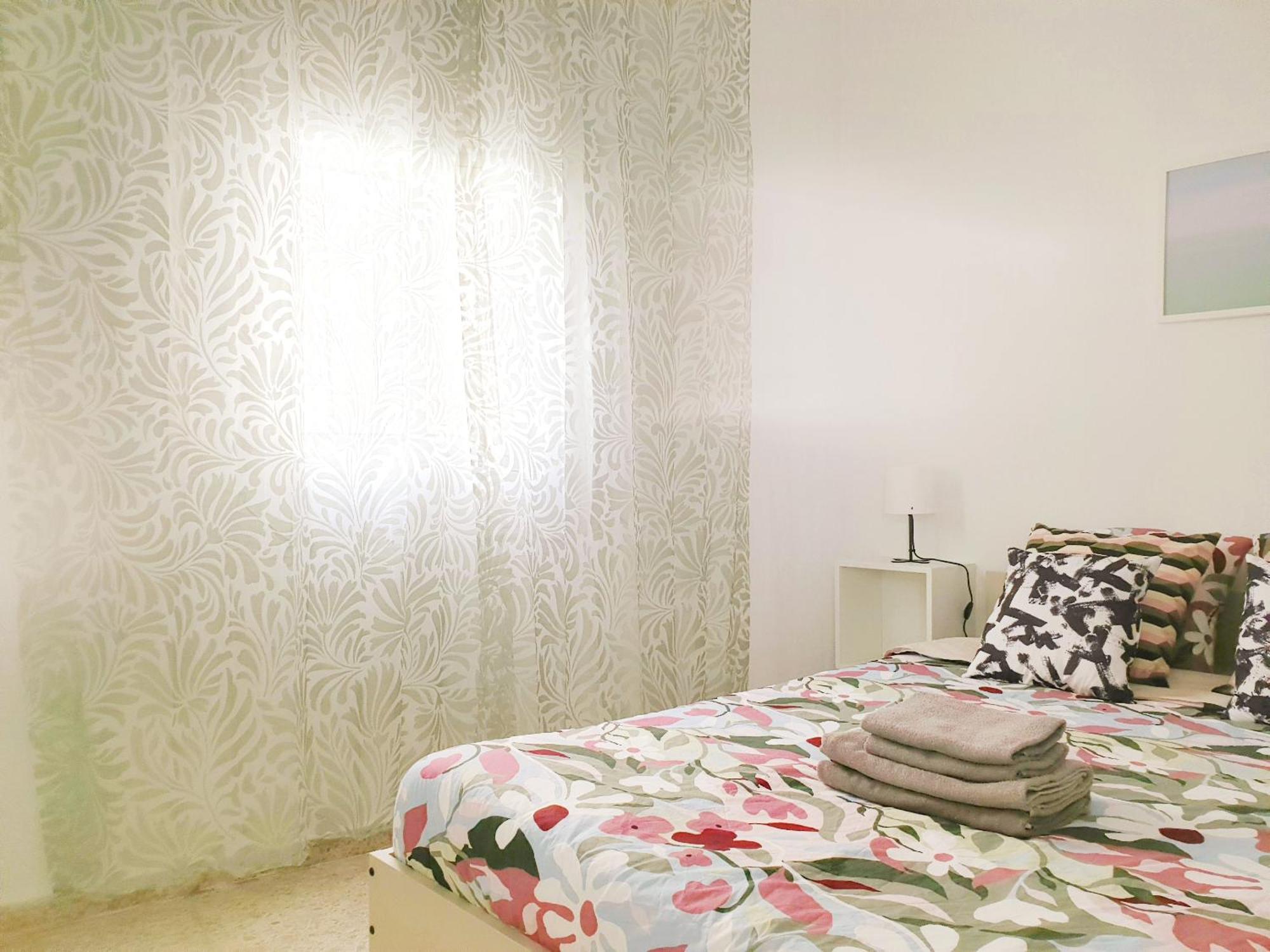 Sunny Malaga Centre Flats, 2 Options, With Balcony Or Terrace Málaga Exterior foto