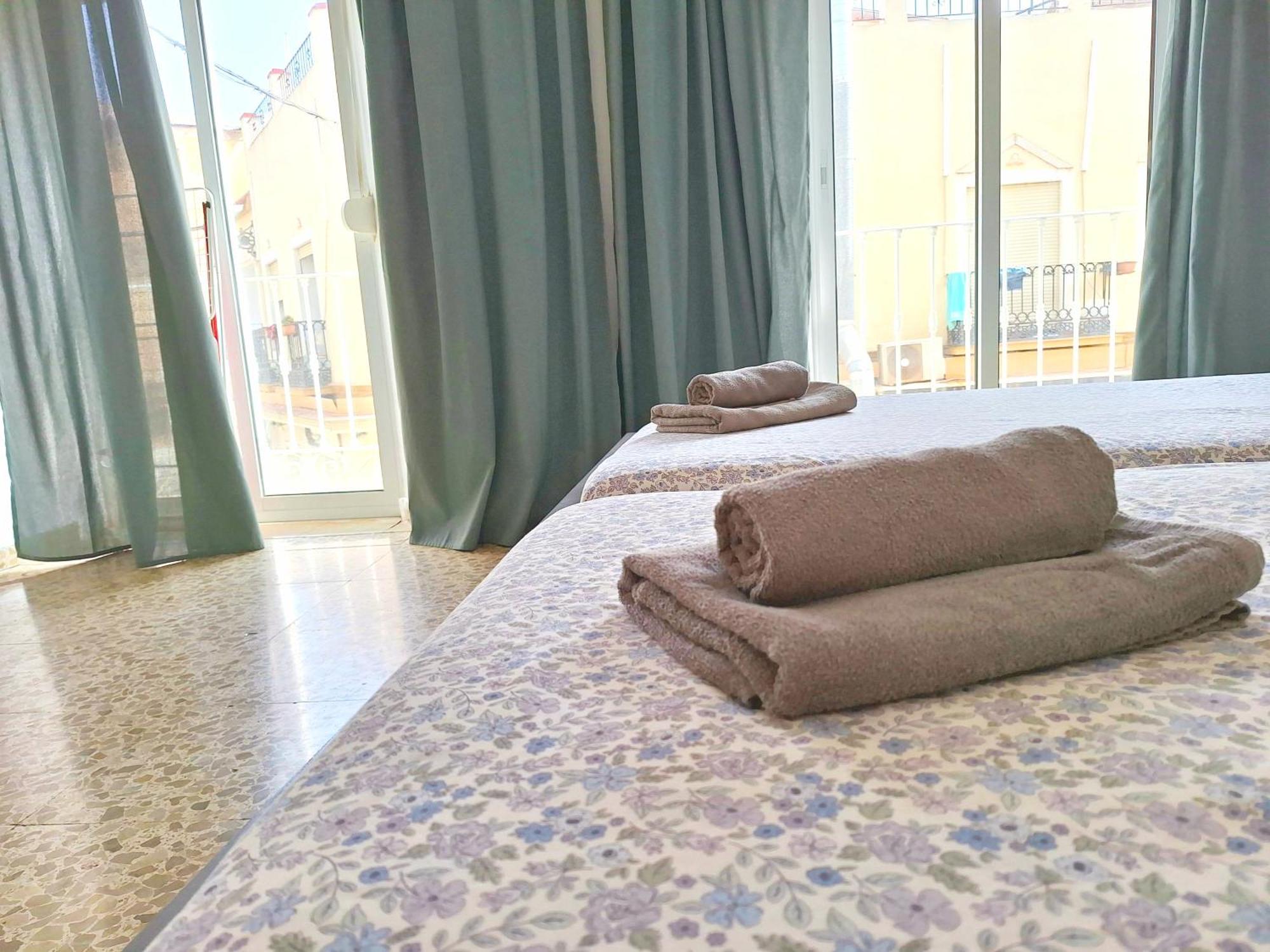 Sunny Malaga Centre Flats, 2 Options, With Balcony Or Terrace Málaga Exterior foto